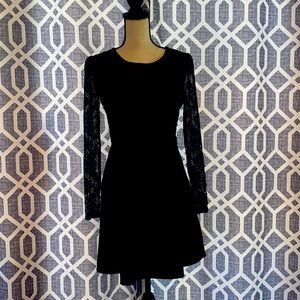 NWOT Black Pleated Dress with Sheer Sleeves. Sz M